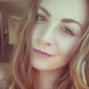 Meet your Posher, Cassandra